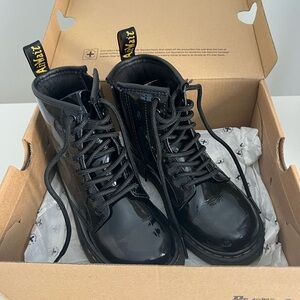 Dr. Martens Kids Glossy Black Boots